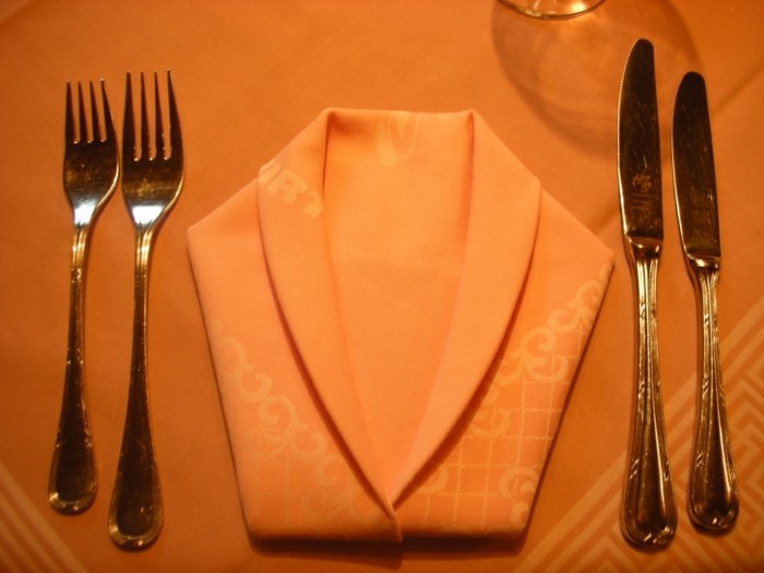 Салфетки за маса декорация-в-оранжев цвят