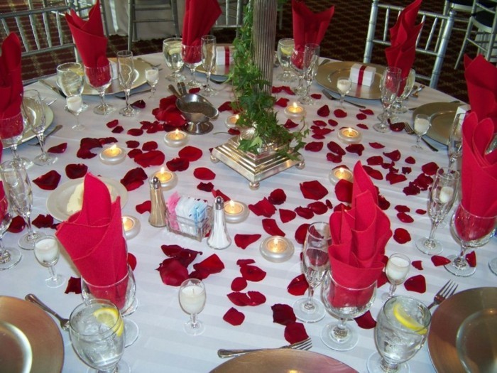 餐巾餐桌装饰，在红色的颜色