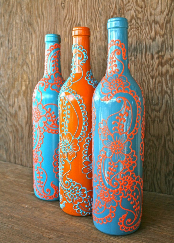 Állítsa három borosüvegek henna díszítés Blue Orange