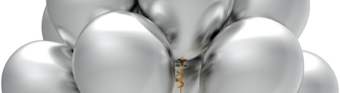 Hopeahäät Deco hopea ilmapallo-by-the-pöydän