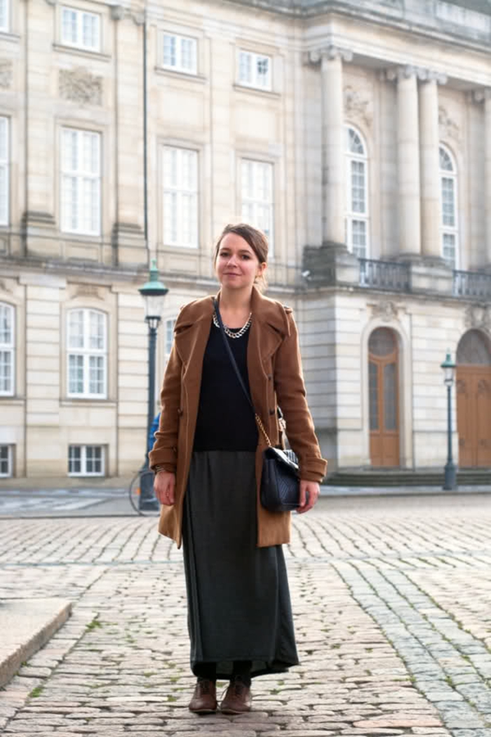 Skandinavishe мода жена-кафяво палто дългосрочен жени рок