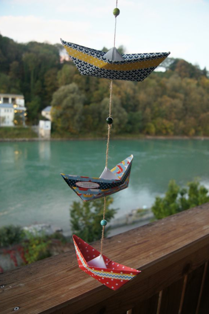 Παράθυρο διακόσμηση καλοκαίρι γιρλάντα σκάφος origami ιστιοφόρο
