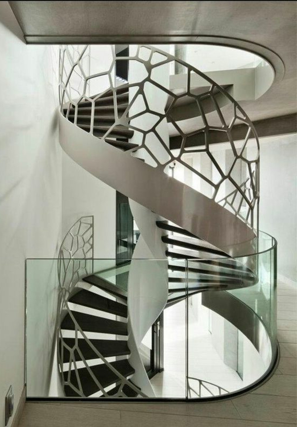 Escalera de caracol-con-muy-buena-Design--