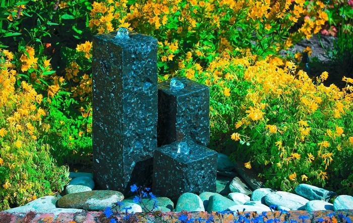 Fontana u vrtu-modernog dizajna