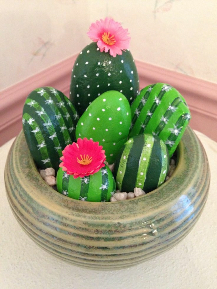 Камъни боядисани Cactus украса с цветя