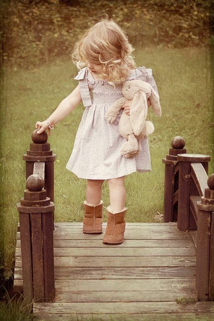 Moderan Dječji modni prerušiti i boots-