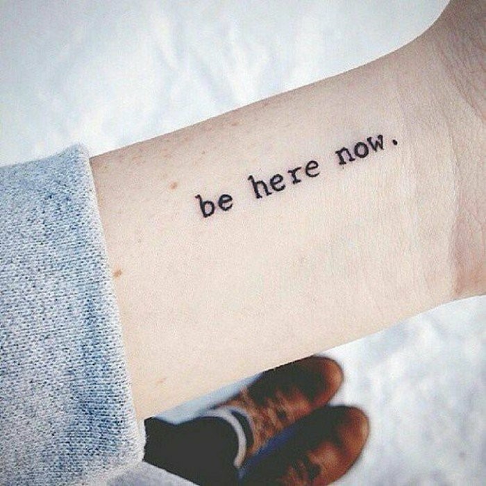 Tetovaže-s-znači-biti-ovdje-sada
