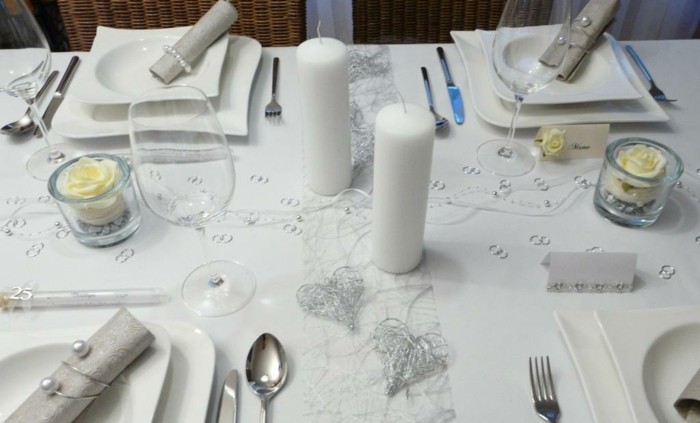 Asztali dekoráció ezüst esküvői mintás asztal-of-Tischdeko-online-silbere-szív
