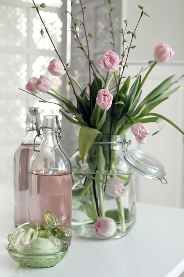 Decoración de la mesa con tulipanes de color rosa decoración de la mesa