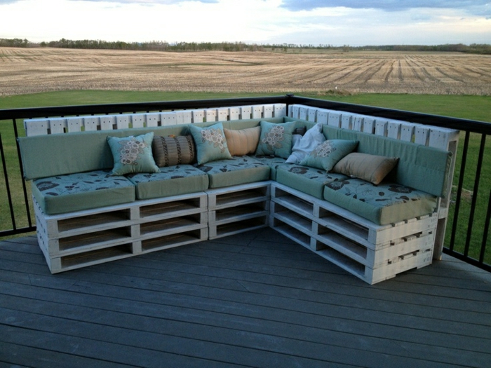 Veranda-dizajn namještaja paleta sofa-zeleno-tapeciranog jastuci