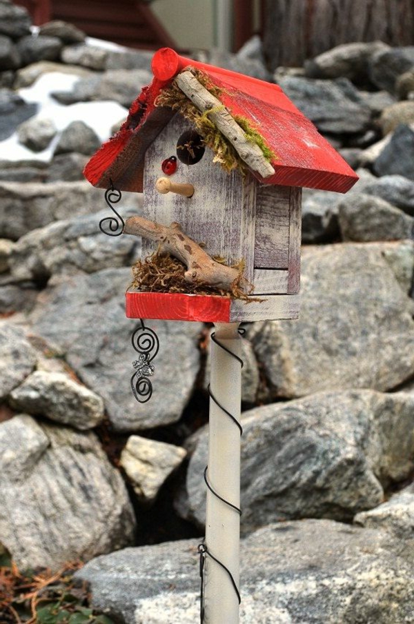 hranjenje ptica kuća-se-izrada od drveta Red