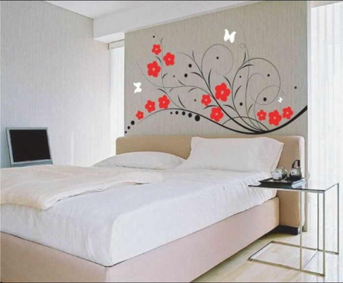 flores del tatuaje de la pared del dormitorio-con-rojos