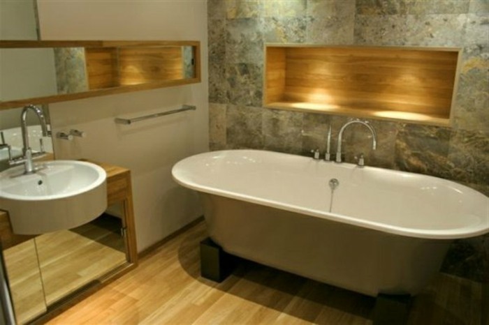 Lavabo avec meuble unité de bois et de baignoire