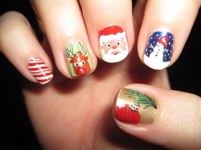 Nail Design Christmas-with-motifs
