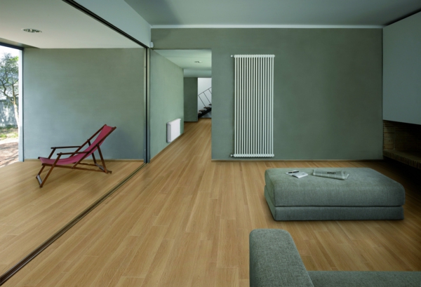 Soba s dizajnom pločica drva