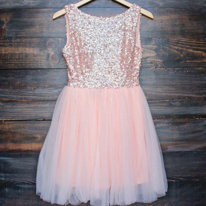 вечерни рокли-кратък елегантен розов цвят с пайети тюл