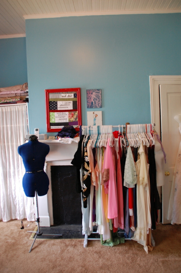 غرفة خلع الملابس الزرقاء غرفة خطة المعيشة
