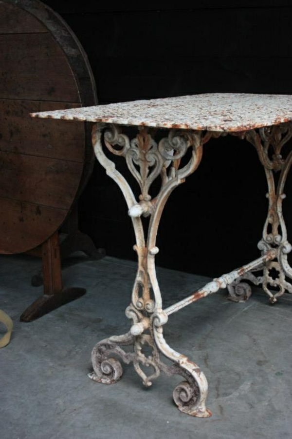 antiikki-Gartendeko pöydän pankkien