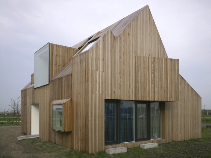 arhitekt kuća-sa-zabat krov-pra-modela-od-drveta