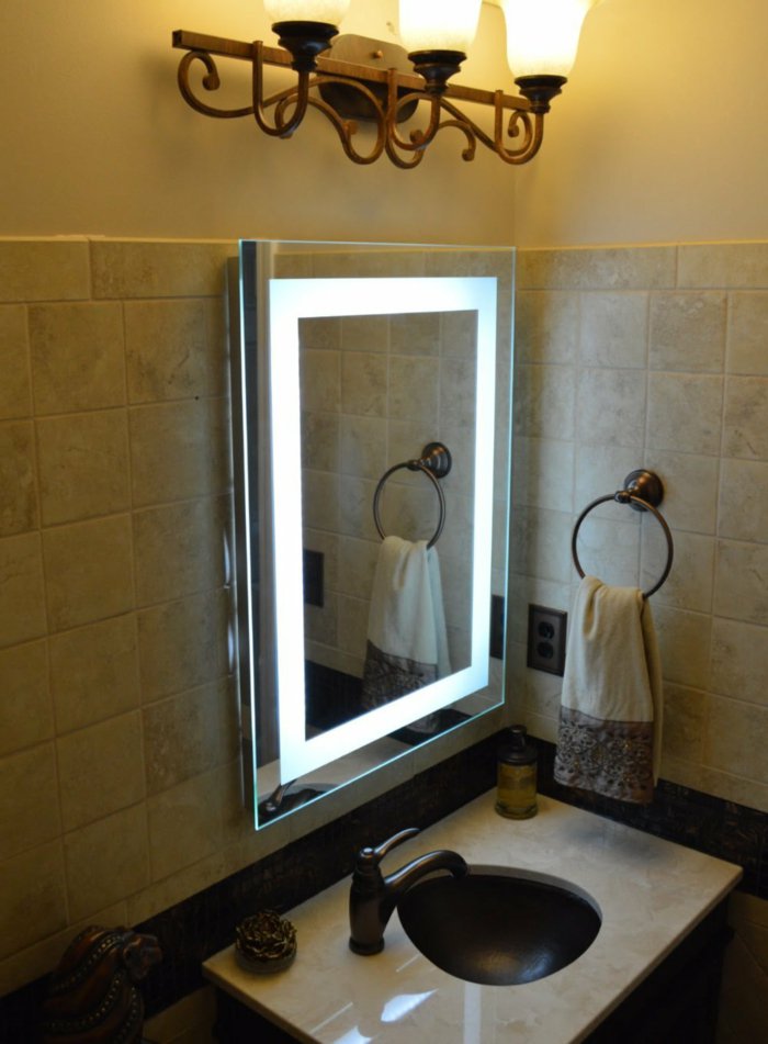 الأرستقراطية حمام الداخلية مرآة مع تقودها الإضاءة