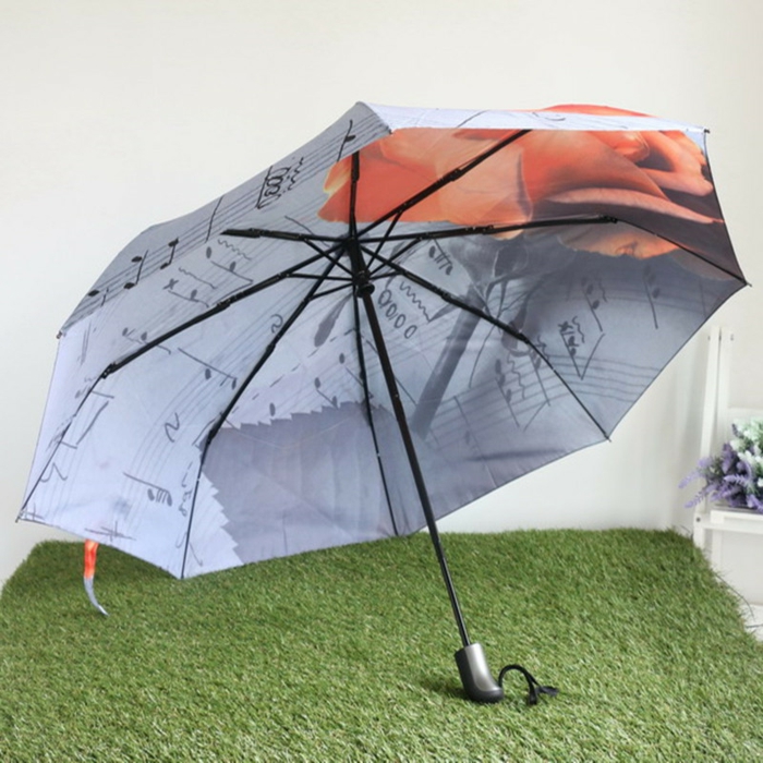 фантазия чадъри-модел в най-зелената трева
