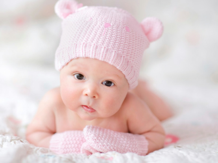 μωρό ρούχα-α-καπέλο-σε-ροζ