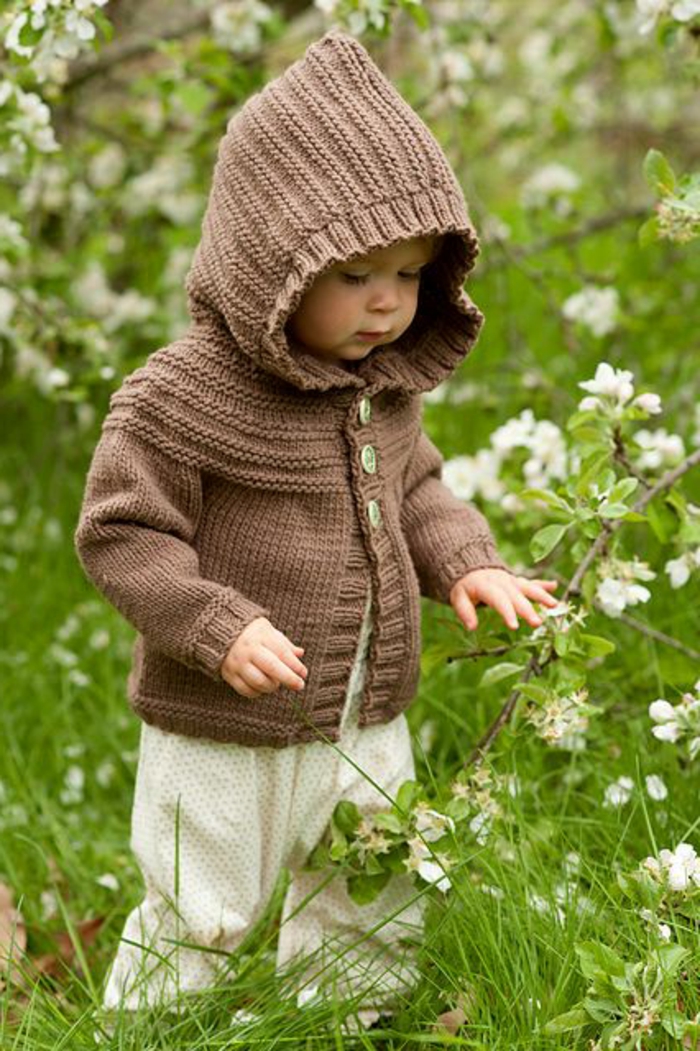 बच्चे स्वेटर-बुनाई-विचारों में भूरे रंग