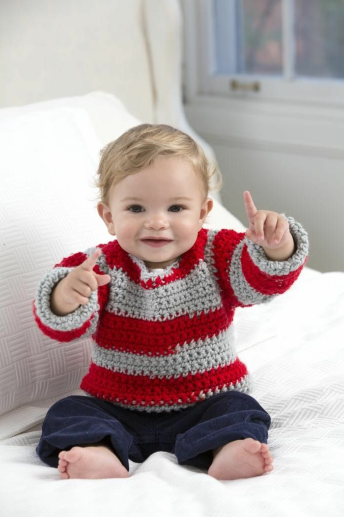 бебе пуловер плета плетене на труда
