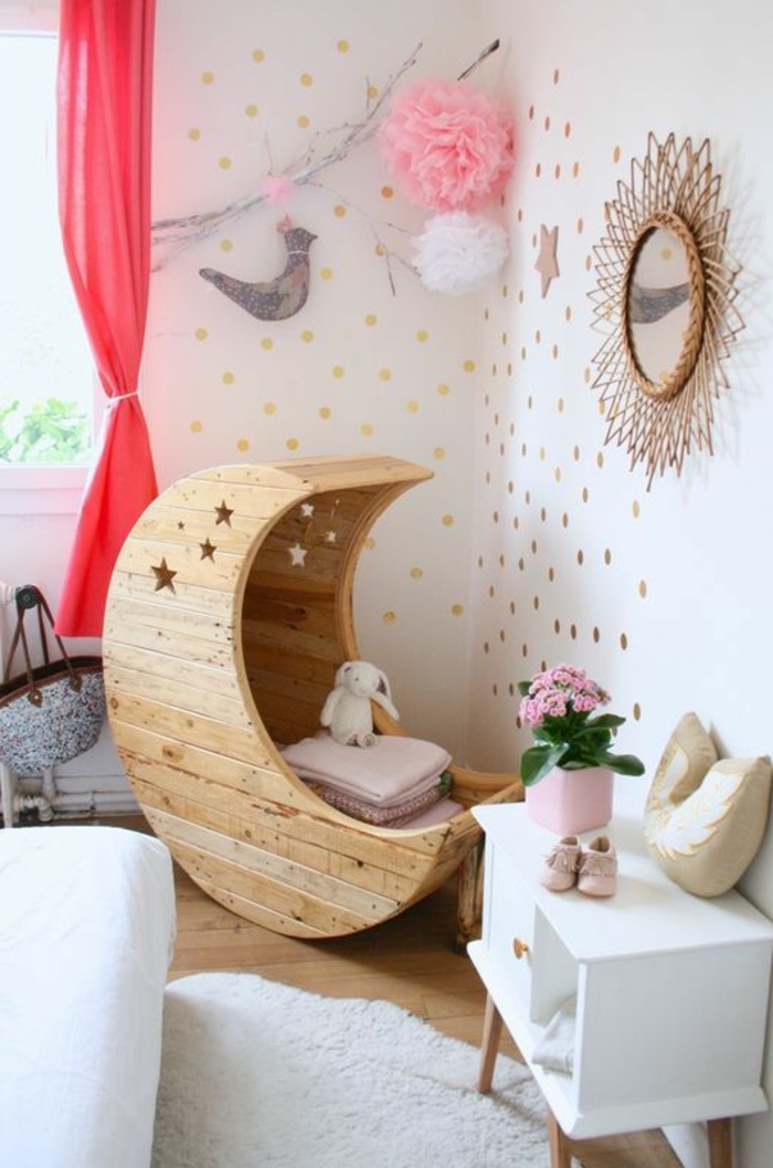 غرفة الطفل فتاة أفكار تصميم كبير مرآة اللون الذهبي شكل القمر من سرير الطفل السرير الوردي زهرة حمامة الديكور