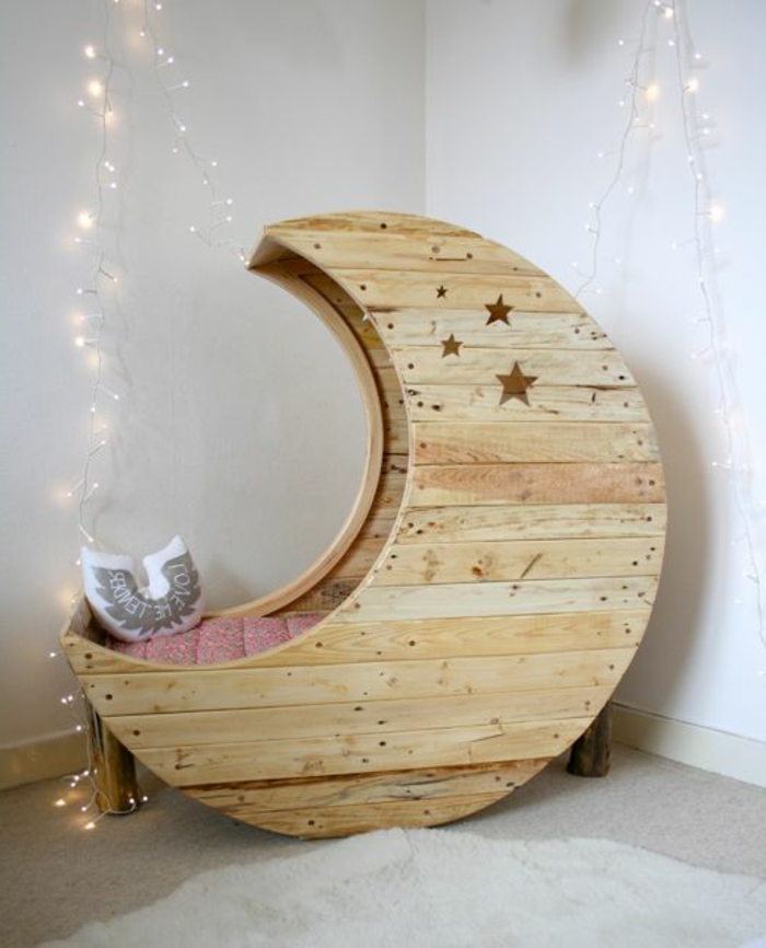 Babyroom-design lit de bois-lune-modèle