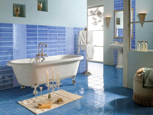баня синьо-керемиден bathtub- откъснат