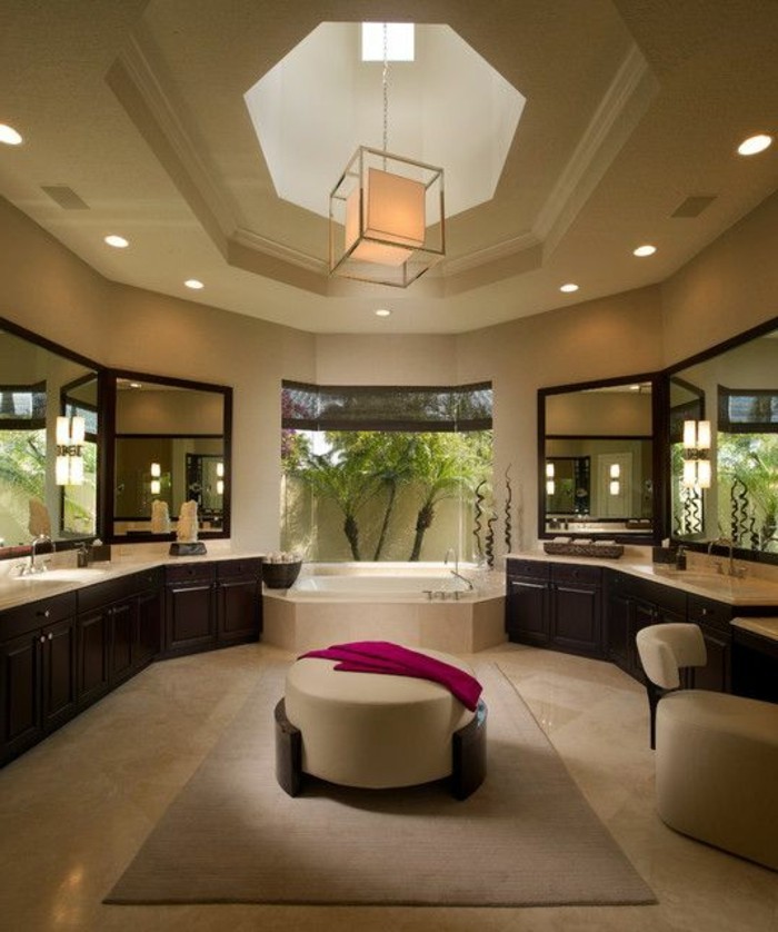 salle de bains-design-idées-haut plafond salle plafonniers modernes