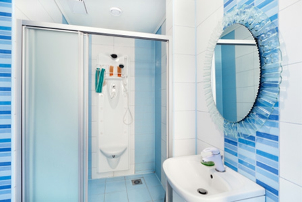 баня-идеи-снимки-синьо-цвят - красива душ кабина