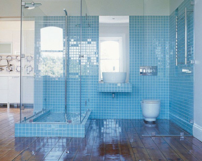 बाथरूम-साथ-मोज़ेक-नीली डिजाइन
