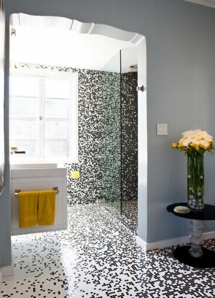 szürke-sárga-összekötés-mozaik-fürdőszoba-
