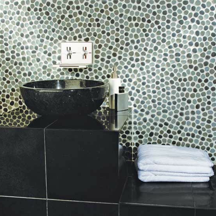 kupatilo-sa-mozaik-jako-moderne Odijelo