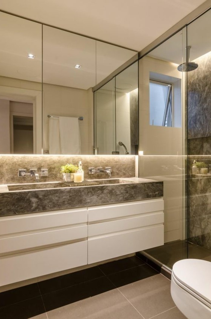 Kupaonica dizajn ideje Moderne-Bader-kupatilo-u-bež-sa-više-ogledalo