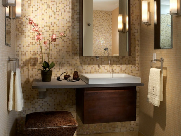 浴室壁橱 - 现代设备 - 花卉装饰