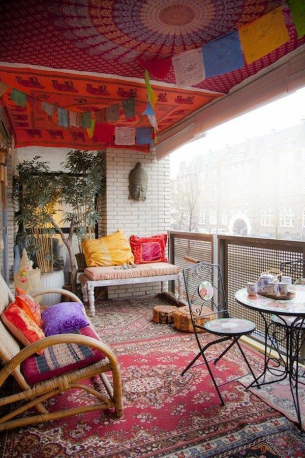 Balcon-balcon-embellissent balcon-déco-idées-balcon-design coloré tapis