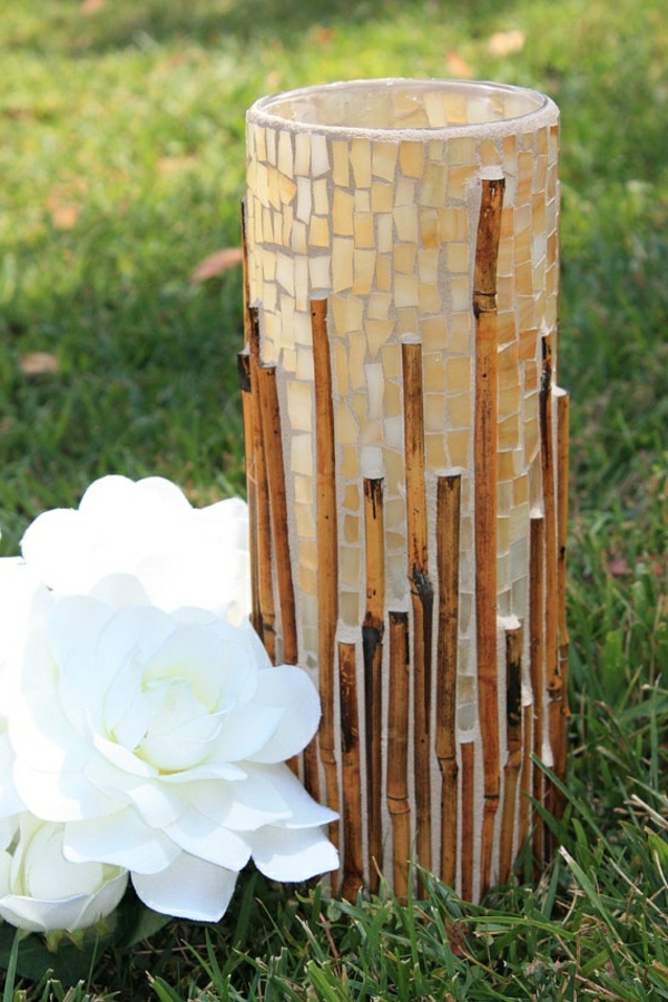 bambusz váza gyönyörű modell-in-the-fű