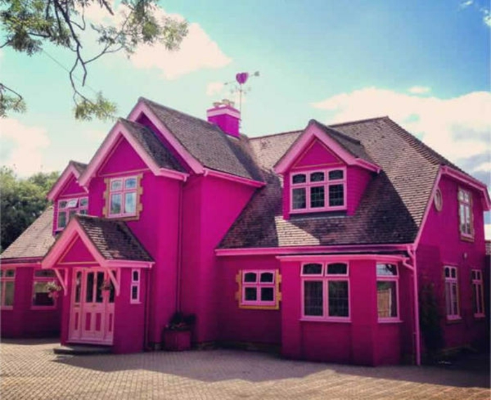 芭比娃娃的房子，粉红色