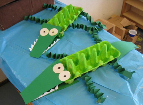 калайджия-с-картонена-зелено-крокодил