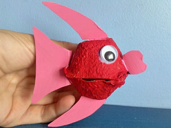 Tinker-con-cartón-rojo-peces
