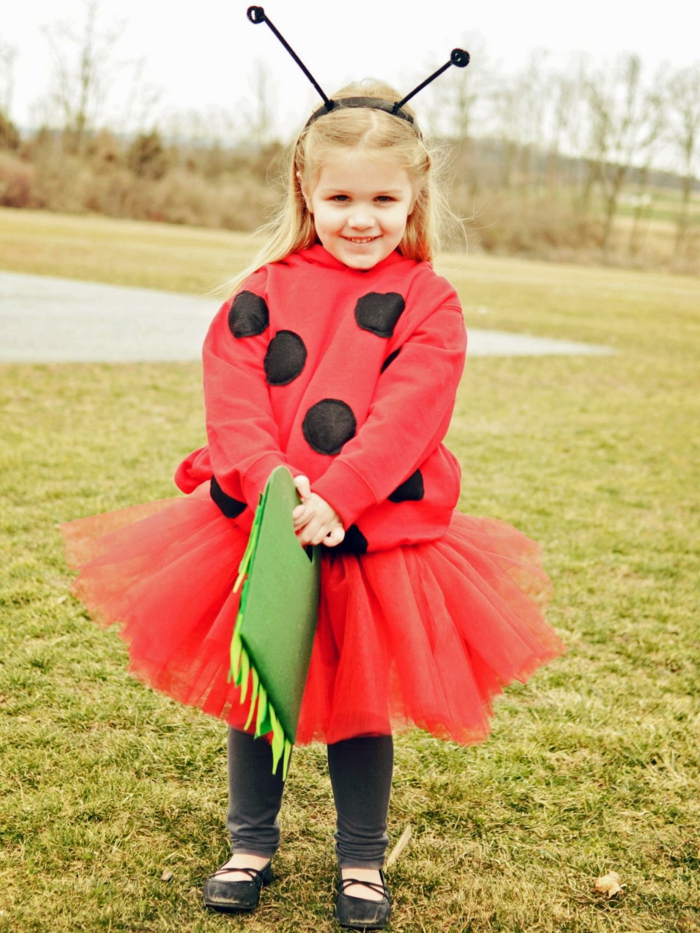 korjailla-with-pienten lasten-a-prinsessa Ladybugs