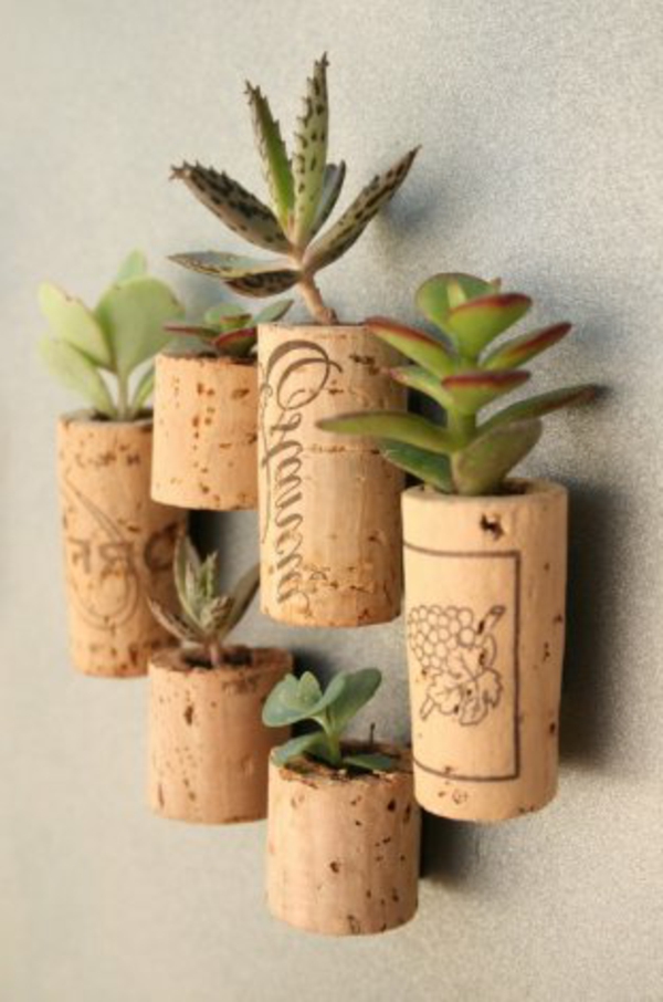 Tinkering-with-cork-very-interesting-small macetas de plantas