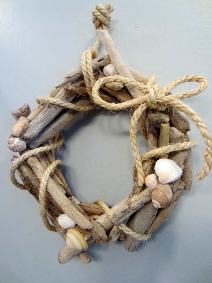 bádogos-with-uszadék-kötél-shell-wanddeko szürke fal