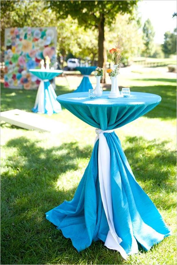 azules del techo al la mesa redonda de las ideas-para-un-inolvidable boda decoración de la mesa de boda