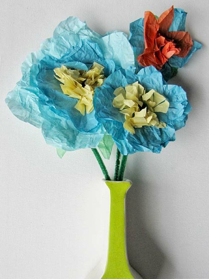 kék virágok a papír-érdekes kézműves ötletek