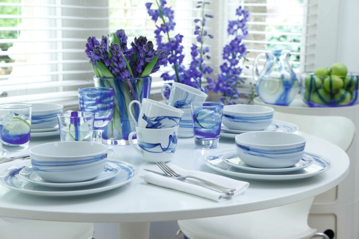 синя посуда-красив дизайн
