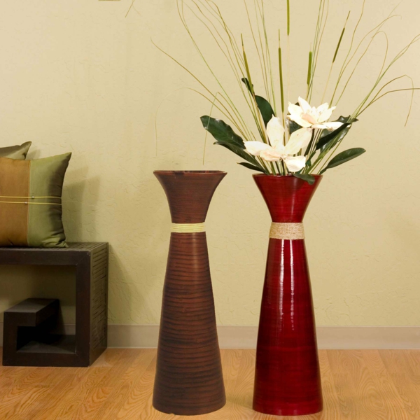 podne vaze dizajna - dva modela - bijeli cvjetovi kao ukras